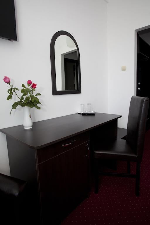 Hotel Terra Oradea Eksteriør bilde