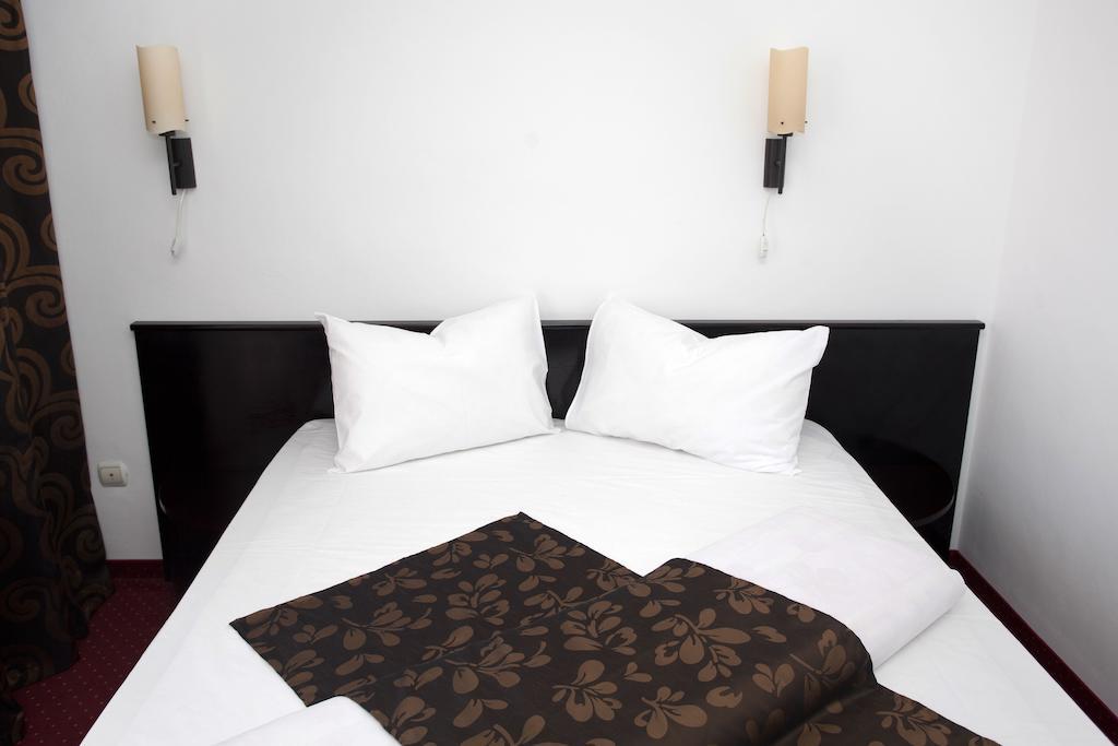Hotel Terra Oradea Eksteriør bilde