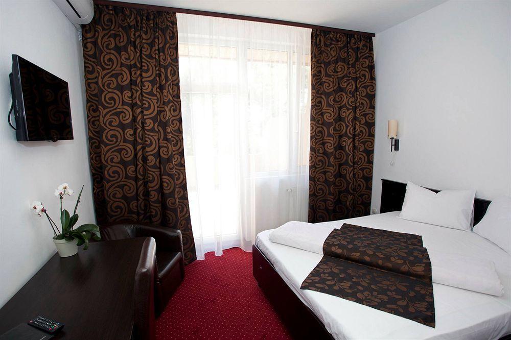 Hotel Terra Oradea Eksteriør bilde