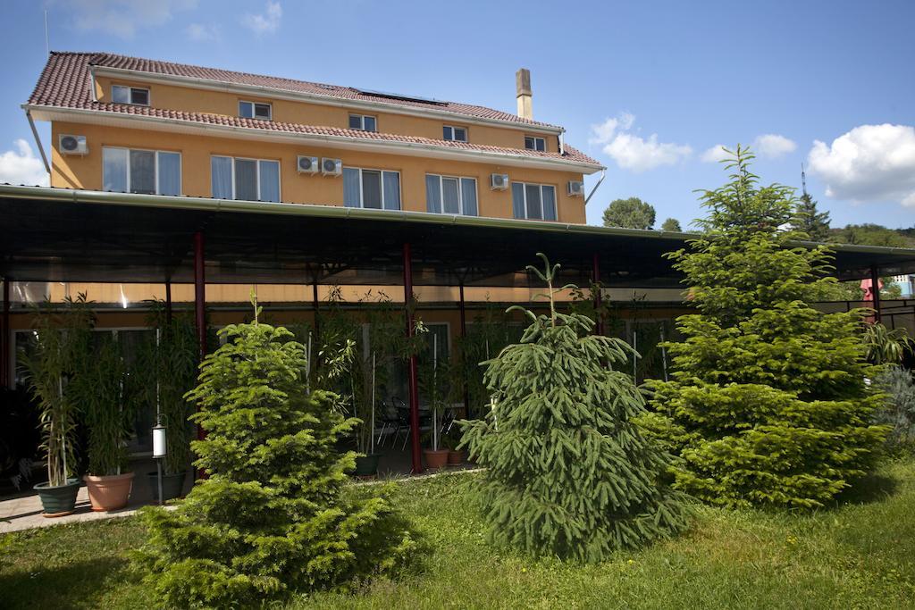 Hotel Terra Oradea Eksteriør bilde