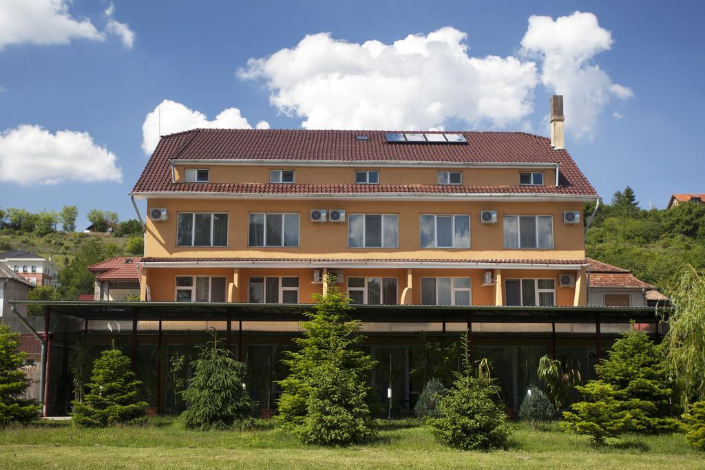 Hotel Terra Oradea Eksteriør bilde