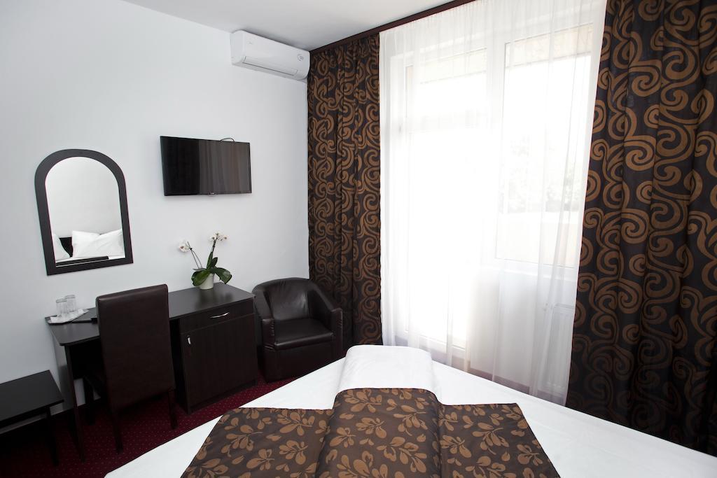Hotel Terra Oradea Eksteriør bilde